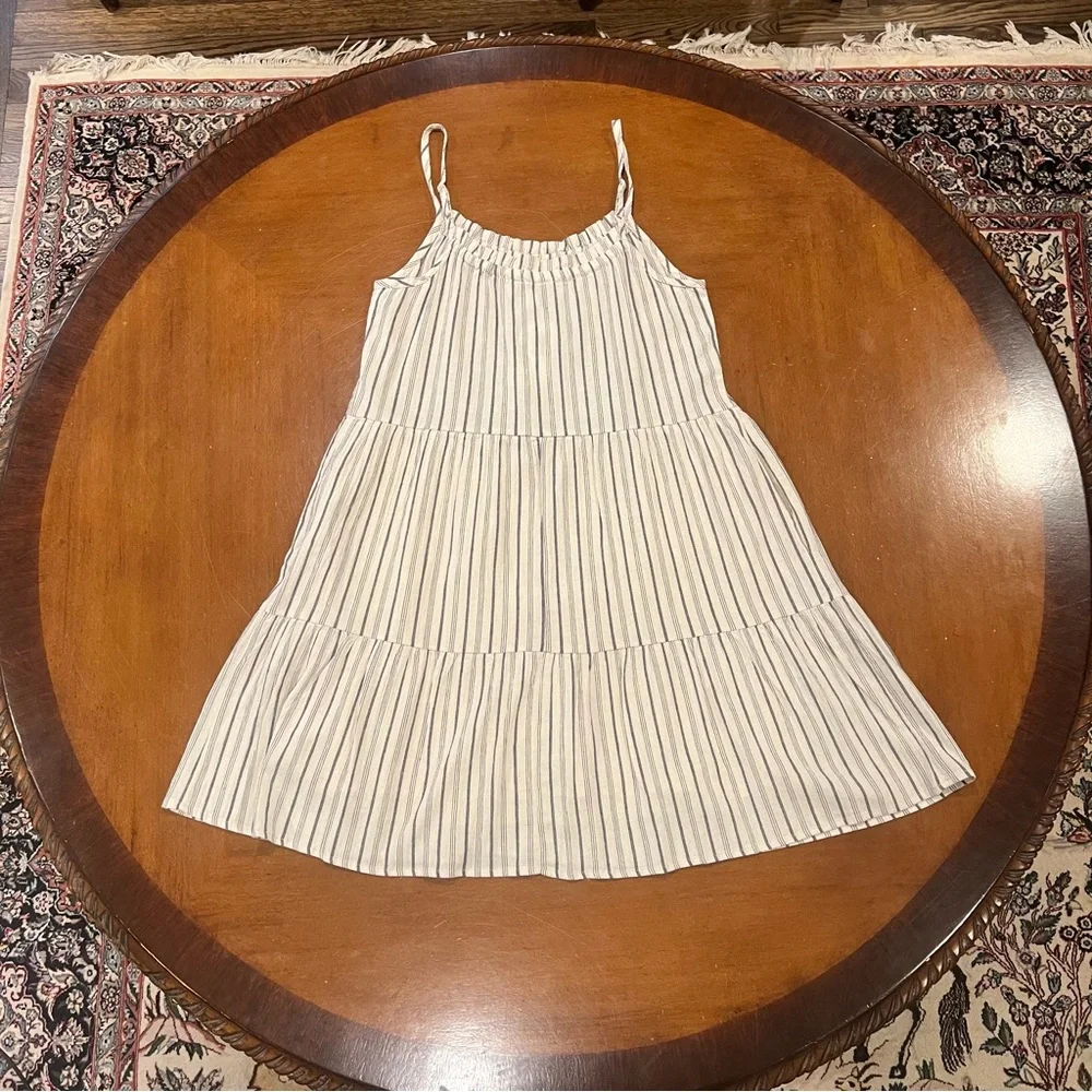 NEW $98 Evereve Harper Gauze Sundress Black/Cream Stripe Tiered Sleeveless Mini - Picture 3 of 16